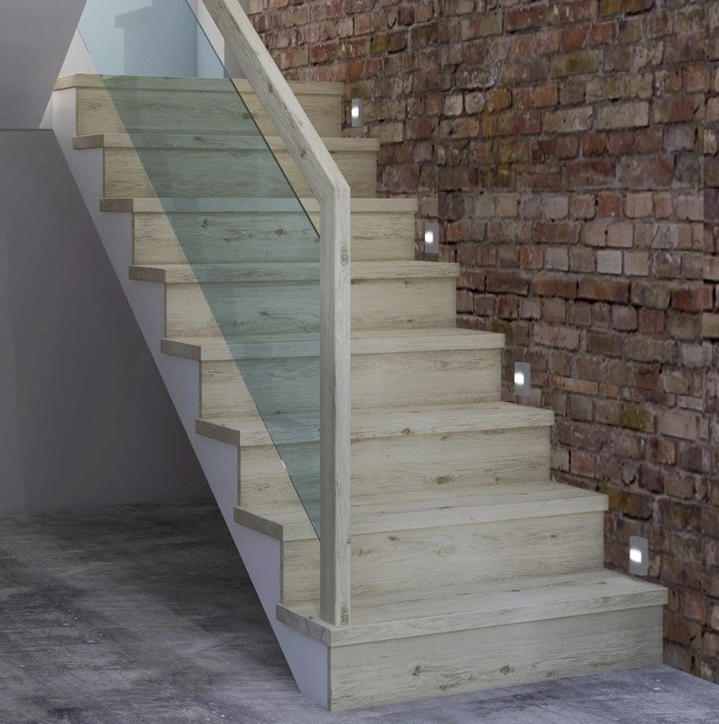 Schody na beton z balustradą